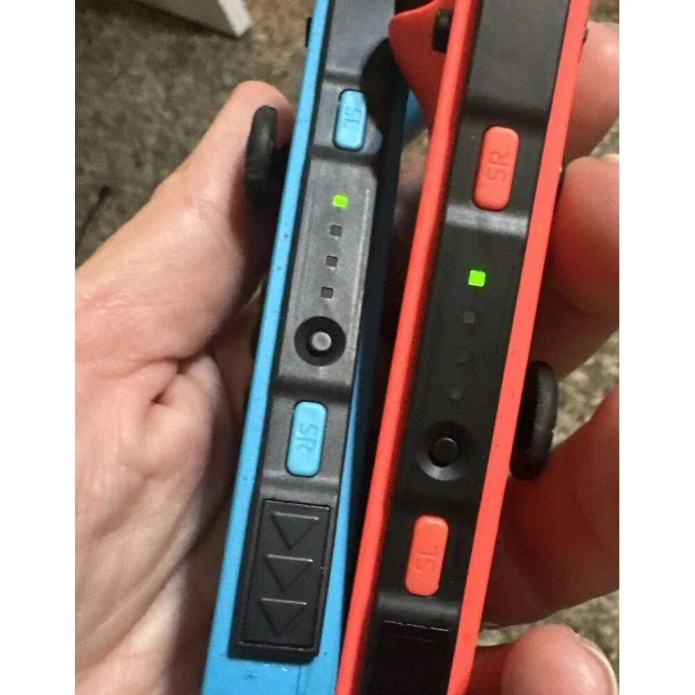 Nintendo Switch HAC-001(-01) 32GB Neon Red Blue Joy-Con Tested Working Reset